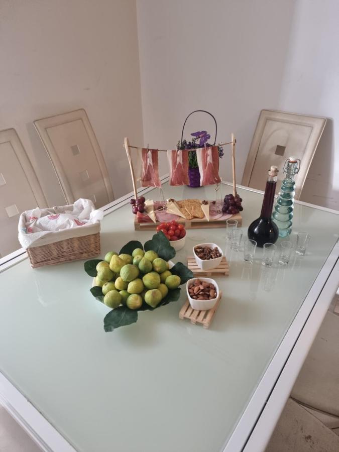 Appartamento Apartman Dana Spalato Esterno foto