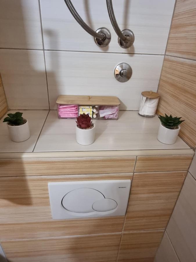 Appartamento Apartman Dana Spalato Esterno foto