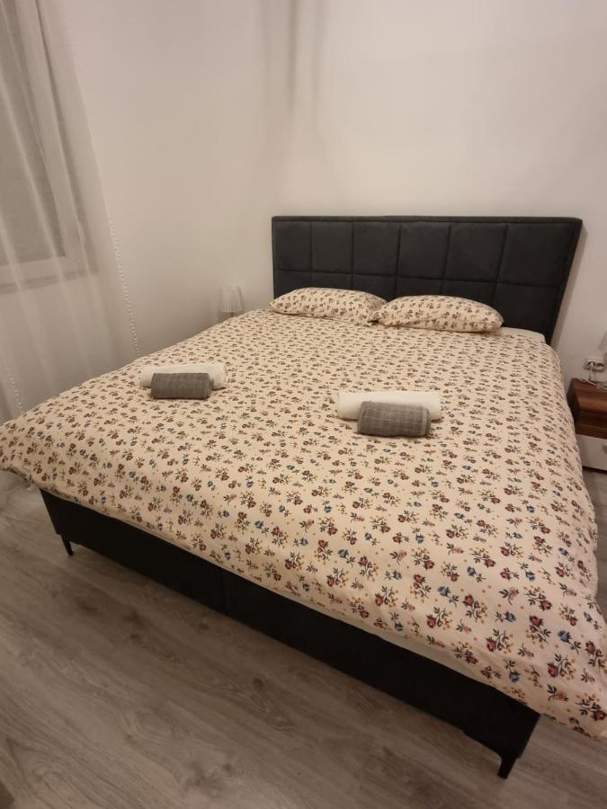 Appartamento Apartman Dana Spalato Esterno foto